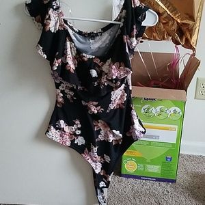 Floral print body suit